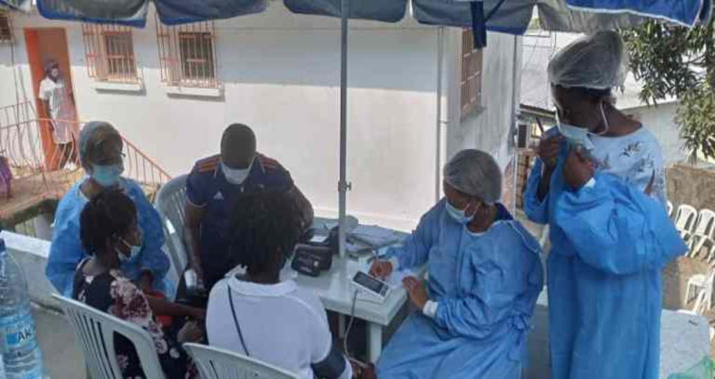 La femme une seconde fois consacrée aux consultations gynécologiques du Samu Social gabonais