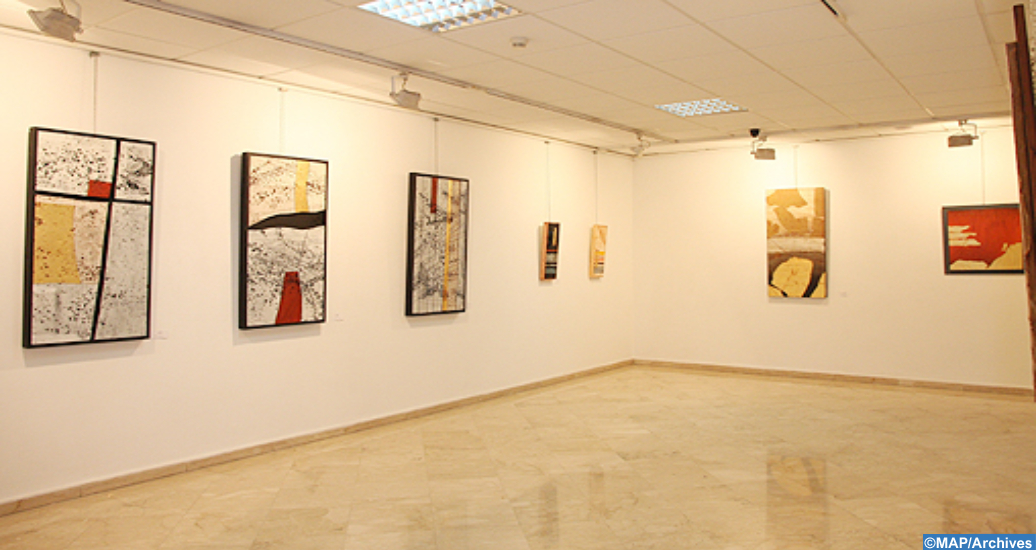 Fès: vernissage de l’exposition de l’artiste autodidacte Khadija Bougrine
